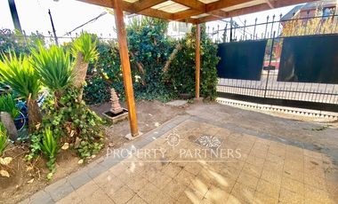 Gran terreno dos casas y dos locales comerciales