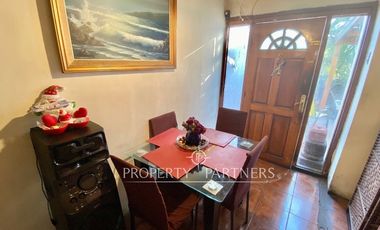 Gran terreno dos casas y dos locales comerciales