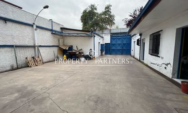 Venta de galpón comercial con oficinas