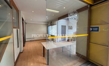 Venta de galpón comercial con oficinas