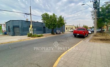 Casa Esquina en Tocornal