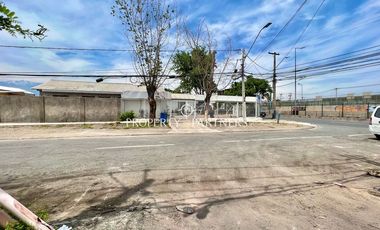 Gran terreno esquina, zona comercial