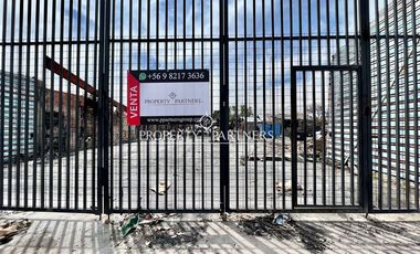 Gran terreno esquina, zona comercial