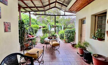 Venta de casa muy cerca del metro