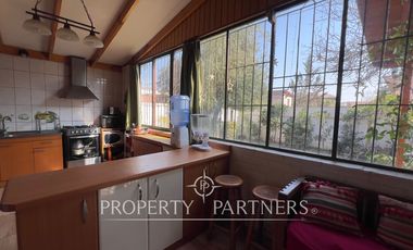 La Comodidad de una Casa Familiar en Pueblo Lo Espejo