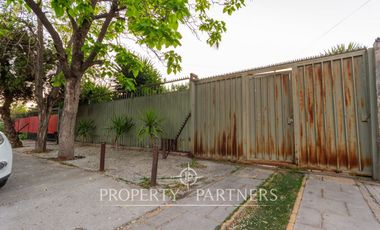 Casa en villa el trebol, La Cisterna