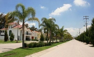 Se vende terreno en coto el Fortín (Casa Fuerte )