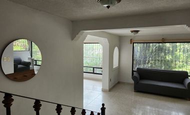 Casa en VENTA en San Javier cuenta con departamento independiente