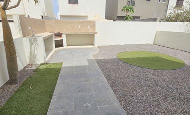 CASA EN VENTA EN MIRAMAR