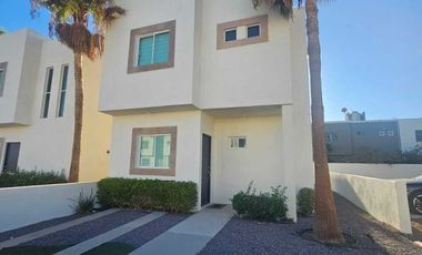 CASA EN VENTA EN MIRAMAR