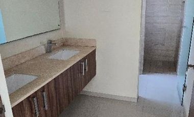 CASA EN RENTA EN RESIDENCIAL AQUA EN CANCÚN, 4 RECÁMARAS