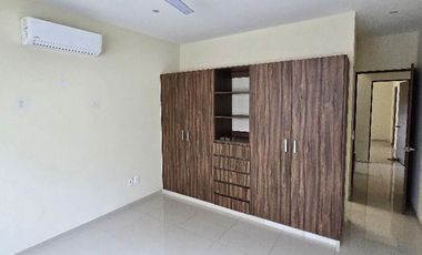 CASA EN RENTA EN RESIDENCIAL AQUA EN CANCÚN, 4 RECÁMARAS