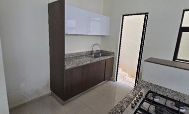 CASA EN RENTA EN RESIDENCIAL AQUA EN CANCÚN, 4 RECÁMARAS
