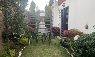 CASA AMUEBLADA EN RENTA EN VILLAS DEL CAMPO CALIMAYA