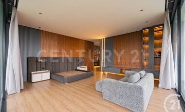 Se Renta Casa Nueva con acabados de lujo en exclusiva parcelación en la Estrella