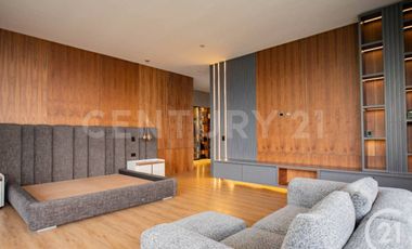 Se Renta Casa Nueva con acabados de lujo en exclusiva parcelación en la Estrella