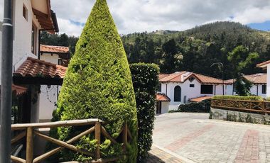 Venta casa nueva Cumbayá, cerca a la Ruta Viva 3dormitorios