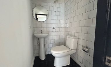 Arriendo oficina en calle San Antonio