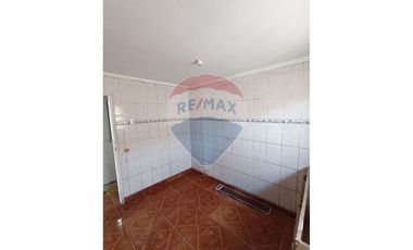 INCREIBLE PRECIO! CASA CON DEPARTAMENTO INTERIOR