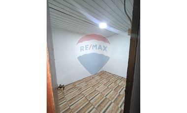 INCREIBLE PRECIO! CASA CON DEPARTAMENTO INTERIOR