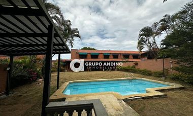 VENTA de CASA CAMPESTRE en BUCARAMANGA