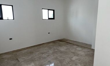 CASA VENTA MERIDA 3 RECAMARAS Y PISCINA EN PRIVADA CON AMENIDADES CONKAL