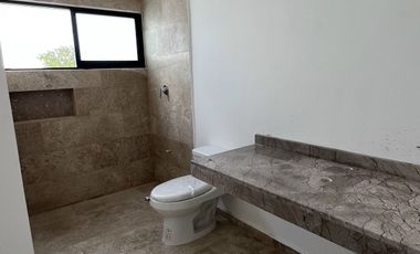 CASA VENTA MERIDA 3 RECAMARAS Y PISCINA EN PRIVADA CON AMENIDADES CONKAL