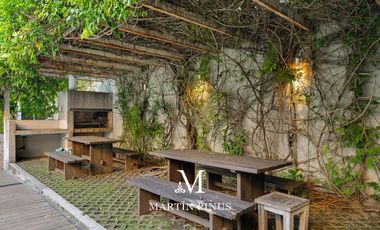 Departamento tipo Casa en  Venta 2 Amb con Jardin-Parrilla-1 Cochera-Colegiales