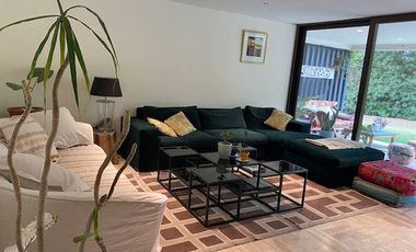 CASA 4 DORM + SERVICIO CHAMISERO