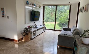 CASA 4 DORM + SERVICIO CHAMISERO