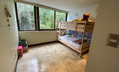 CASA 4 DORM + SERVICIO CHAMISERO