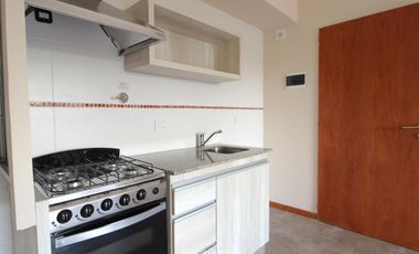 Departamento en alquiler en  Castelar centro amplio monoambiente
