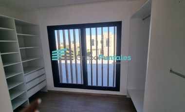 Casa en venta con 5 Dormitorios y pileta en Barrio Lagos de Canning