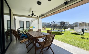 Casa en  venta en el barrio Lagos de Canning