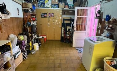 Casa de 3 ambientes mas dependencia a la venta.