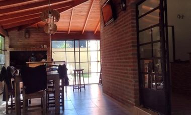 Casa en venta - 3 Dormitorios 2 Baños - Cochera - 600Mts2 - Pilar