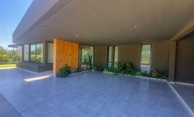 Venta casa 3 dormitorios Puerto Roldan. 1 planta