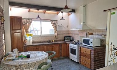 Casa 3 Dormitorios Funes con Piscina