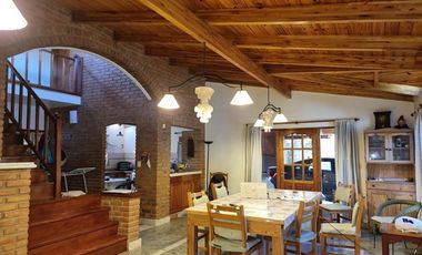 Casa 3 Dormitorios Funes con Piscina