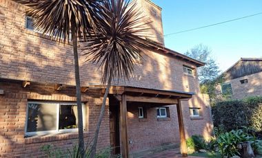 Casa 3 Dormitorios Funes con Piscina