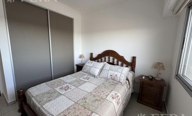 Venta departamento 3 ambientes con balcón y cochera en Wilde