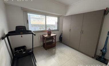 Venta departamento 3 ambientes con balcón y cochera en Wilde