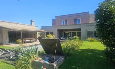 Casa en Pilara