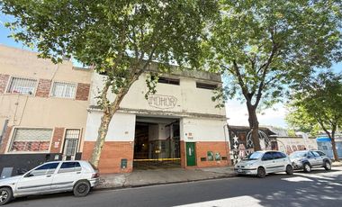 Depósito en  Venta Parque Patricios Luna al 400