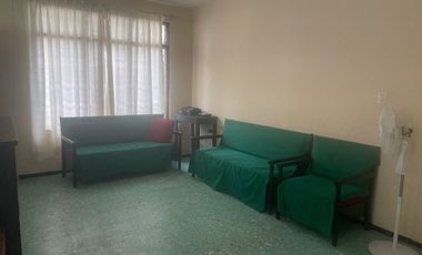 Casa muy cerca del centro y a 20 min de la playa