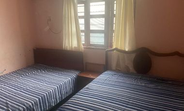 Casa muy cerca del centro y a 20 min de la playa