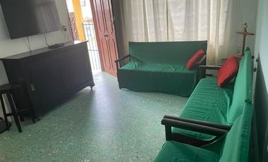 Casa muy cerca del centro y a 20 min de la playa