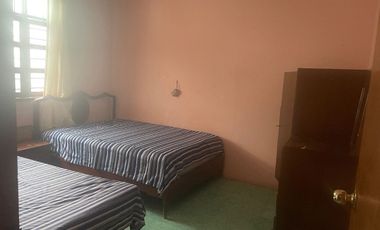 Casa muy cerca del centro y a 20 min de la playa