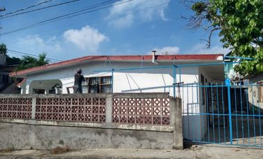Casa muy cerca del centro y a 20 min de la playa