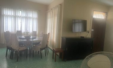 Casa muy cerca del centro y a 20 min de la playa